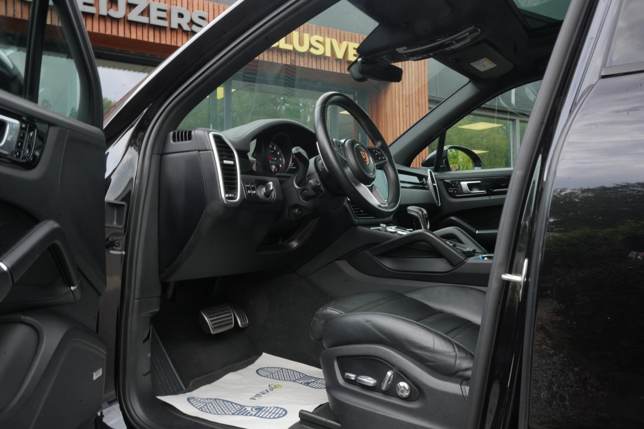 Foto 16 van Porsche Cayenne 2.9 S Panoramadak SportChrono Leer Stuurverw