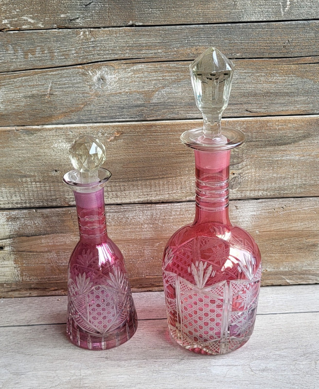 Set van 2 antieke Val Saint Lambert karaffen, roze geslepen, Ophalen of Verzenden