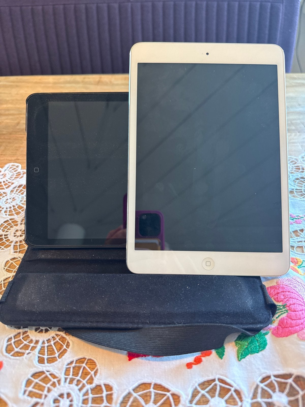 2xApple iPad Mini 1e generatie 16GB Wi-Fi Wit/zwart