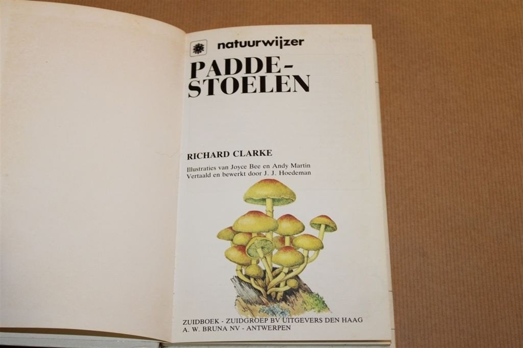 Paddestoelen. Natuurwijzer. 200 afb. in kleur., Boeken, Ophalen of Verzenden, Gelezen, Bloemen, Planten en Bomen