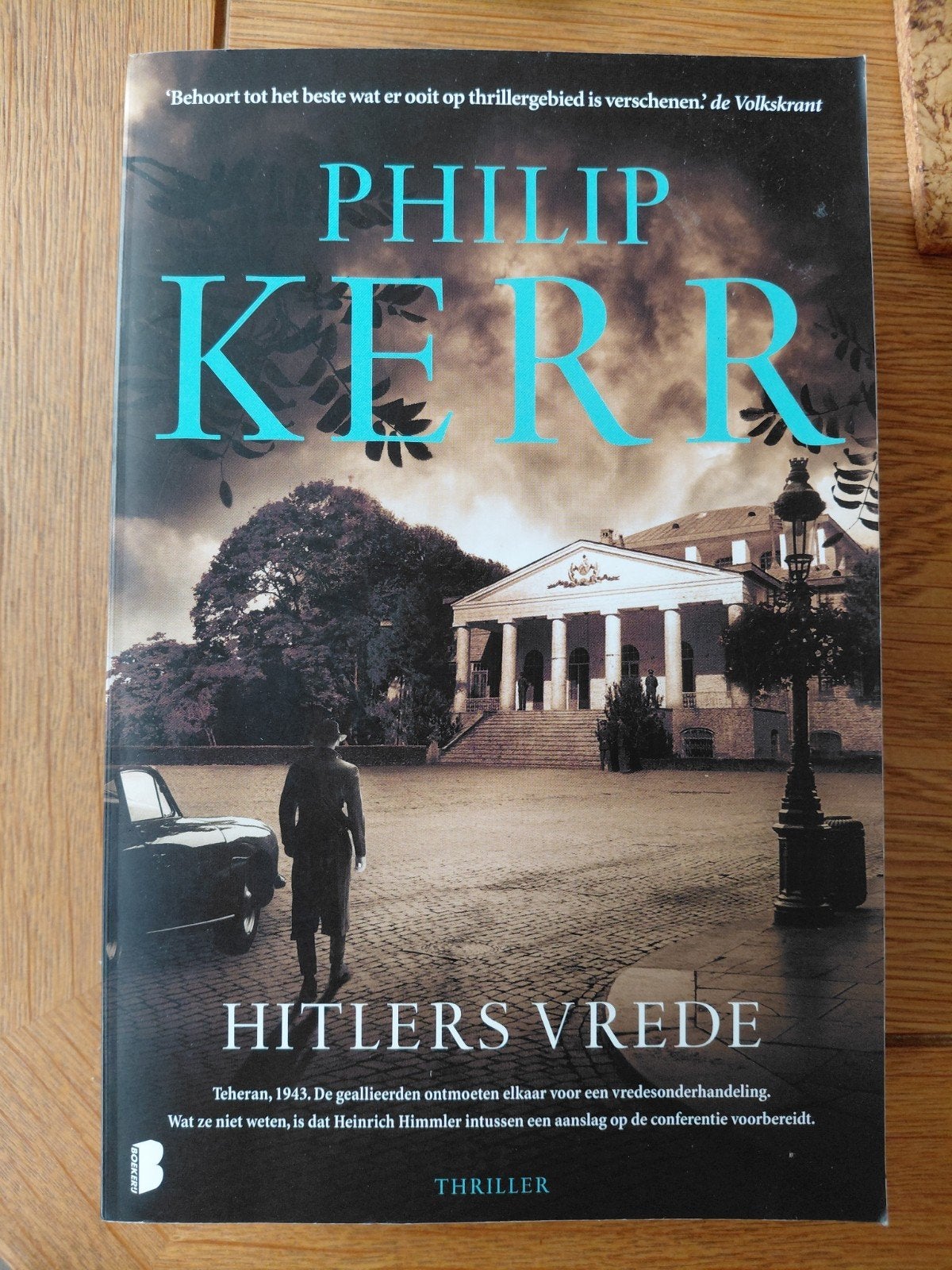 Philip Kerr - Hitlers vrede, Boeken, Thrillers, Ophalen of Verzenden, Zo goed als nieuw, Philip Kerr