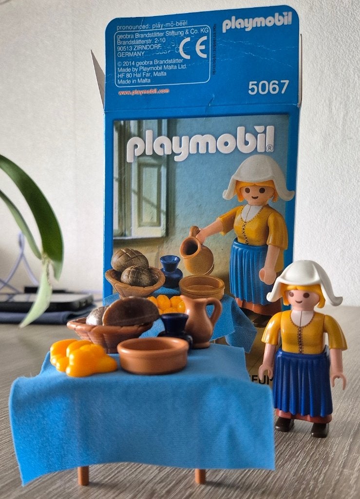 Playmobil 5067 melkmeisje, Complete set, Ophalen of Verzenden, Zo goed als nieuw, Figuren