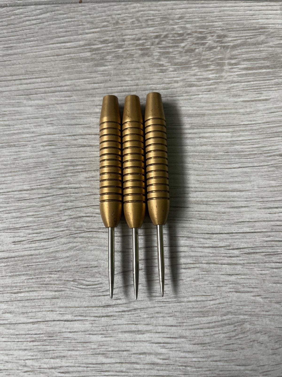 Gouden stalen dartpijlen 22-26 gram messing darts, Ophalen, Gebruikt, Pijlen