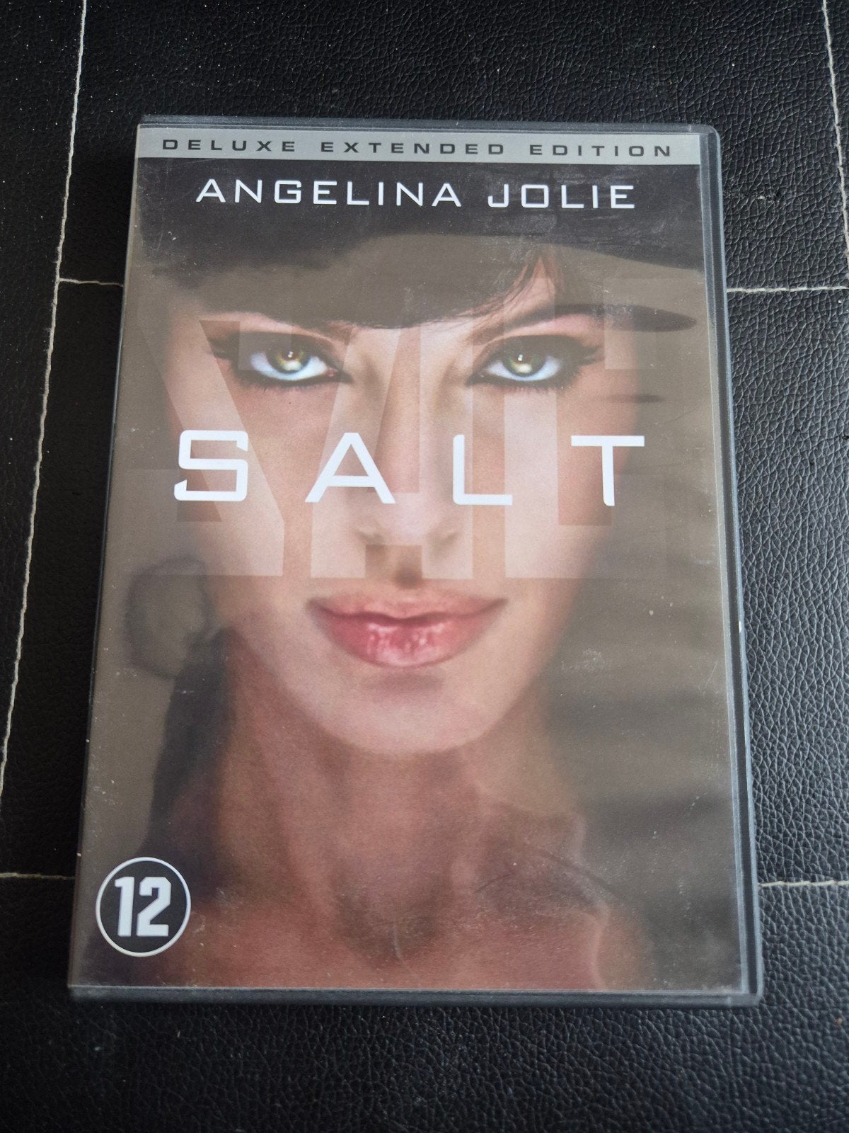Salt, Alle leeftijden, Ophalen of Verzenden, Zo goed als nieuw