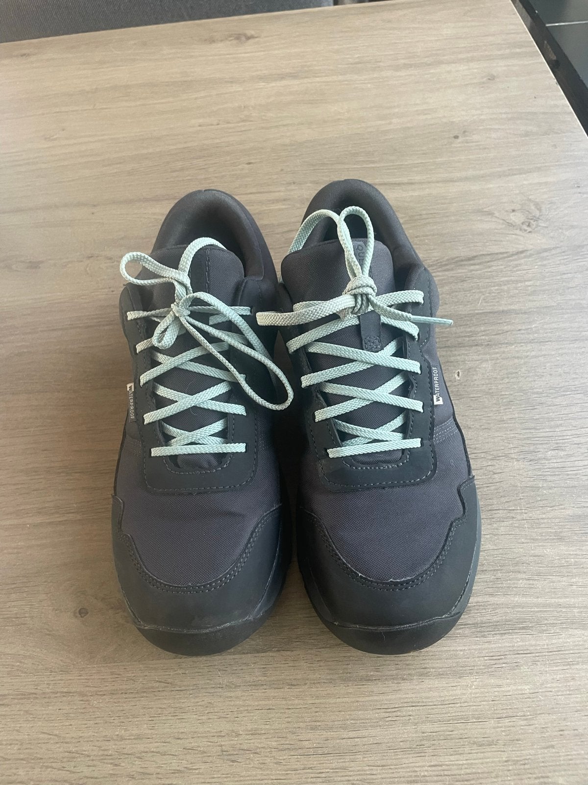 Quechua waterdichte dames wandelschoenen maat 39, Ophalen, Zo goed als nieuw, Schoenen