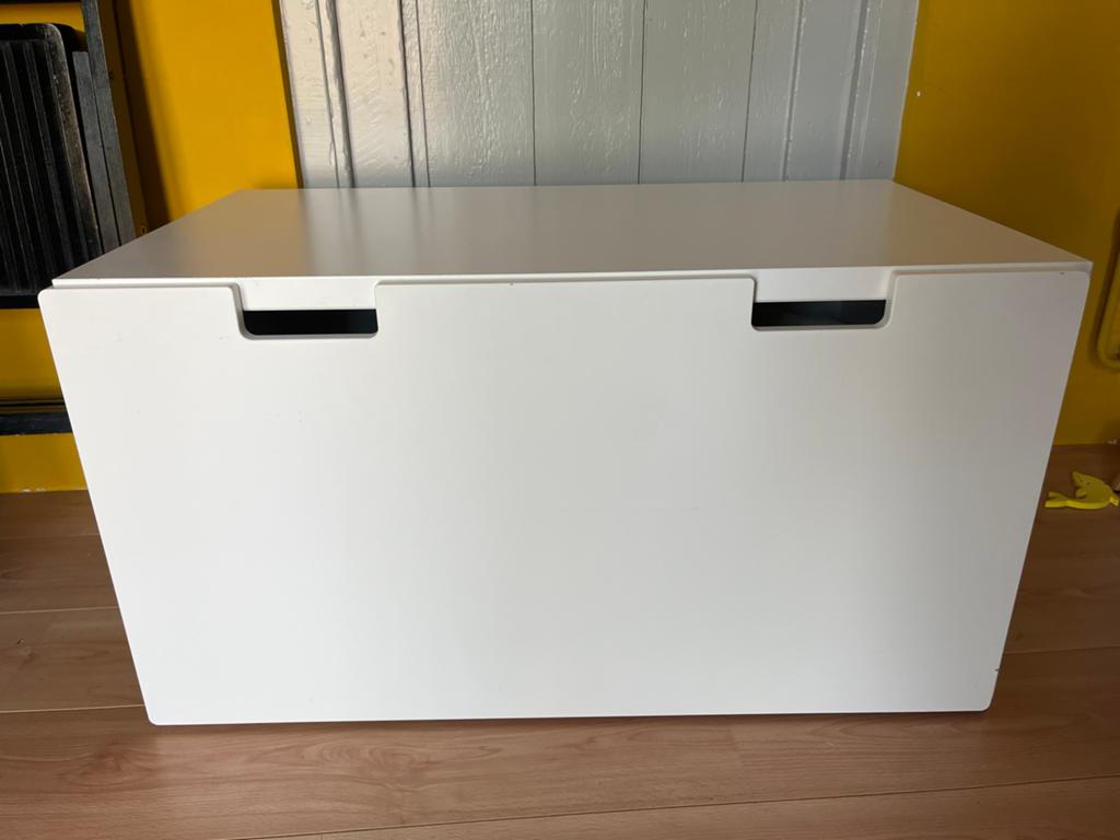 Witte opbergkist / speelgoedkist IKEA Smastad, Ophalen, Gebruikt