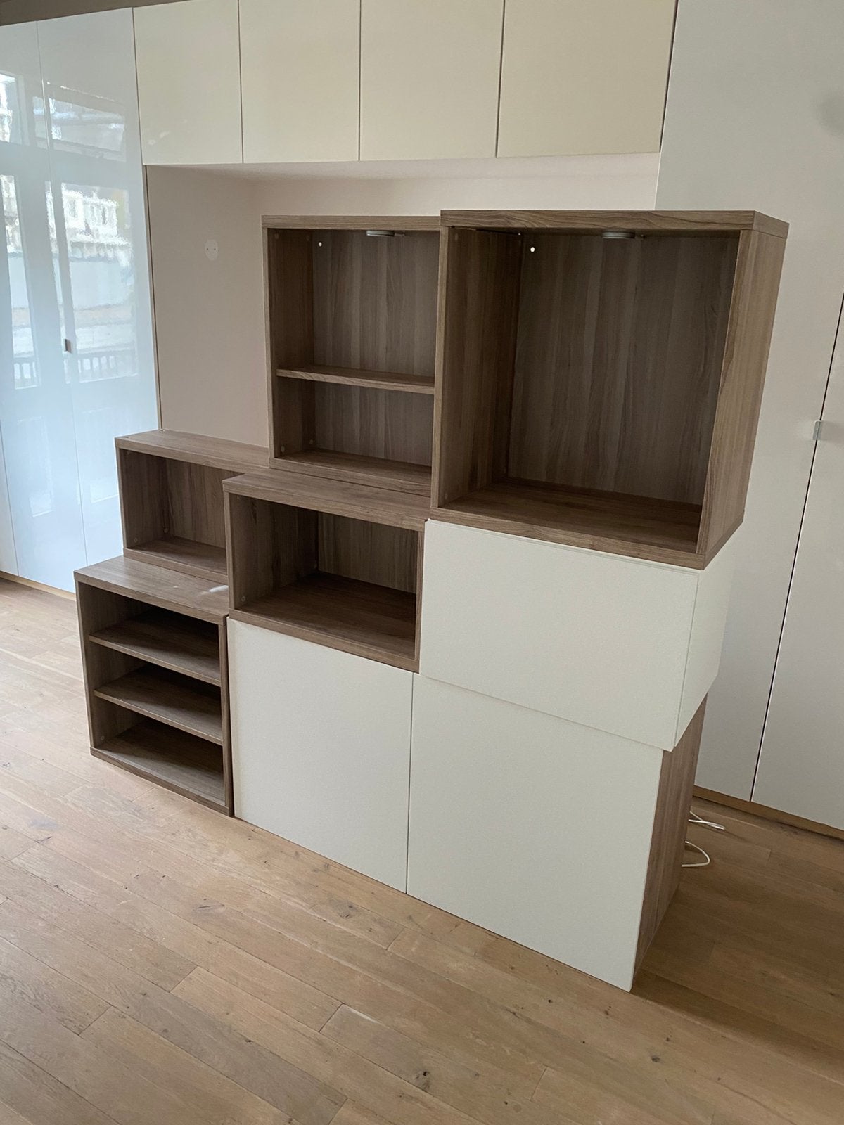Besta kast wit en hout ikea, Huis en Inrichting, Kasten | Wandmeubels, Ophalen, Zo goed als nieuw, Minder dan 150 cm, Minder dan 100 cm