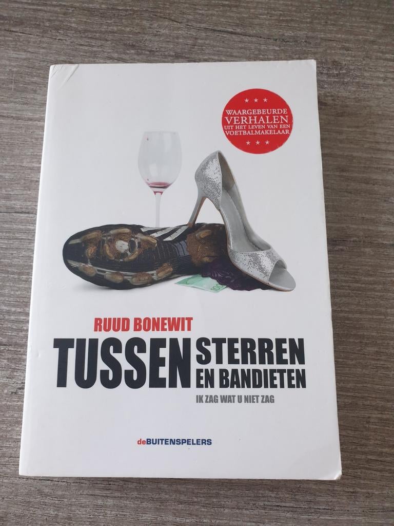 Tussen Sterren en Bandieten - Ruud Bonewit, Boeken, Ophalen of Verzenden, Gelezen, Ruud Bonewit