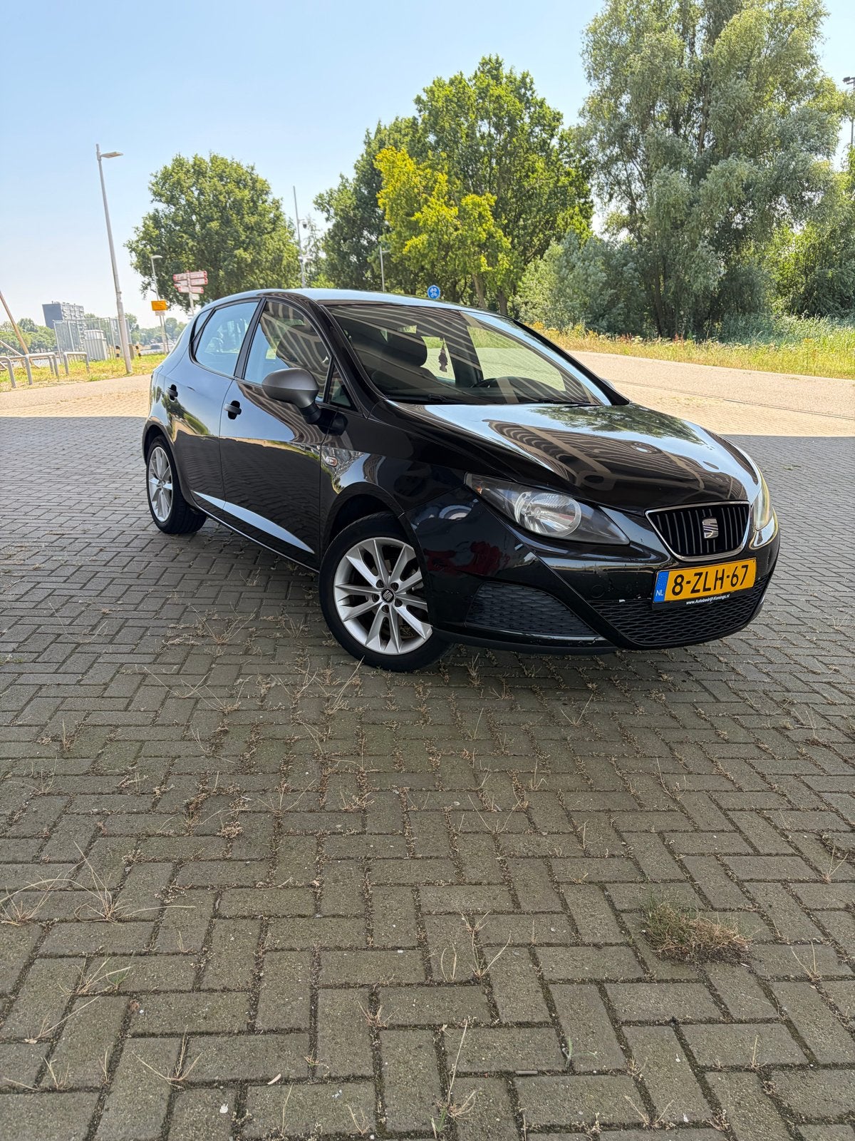 Seat Ibiza 2010 Zwart 1.2 benzine| Airco| NIEUWE APK, Auto's, 40 €/maand, 1198 cc, Bedrijf, Handgeschakeld