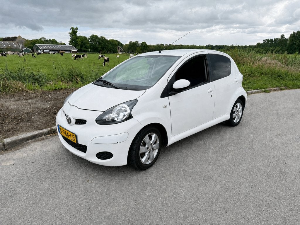 Toyota Aygo 1.0 Automaat, Airco, 5Drs, Google Navi, Lage KM, Euro 5, Stof, Zwart, 4 stoelen