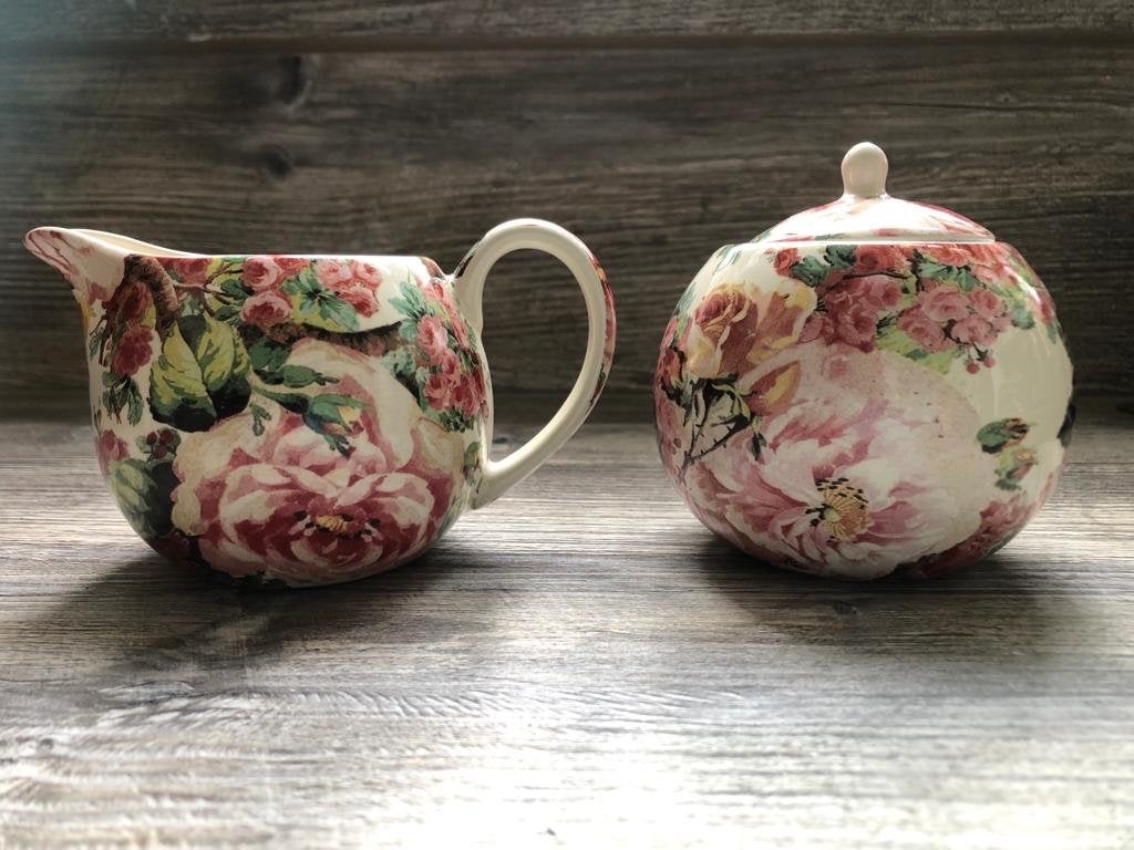 Elegant porseleinen suiker- en melkstel met rozenmotief, Overige merken, Klassiek, Overige typen, Nieuw
