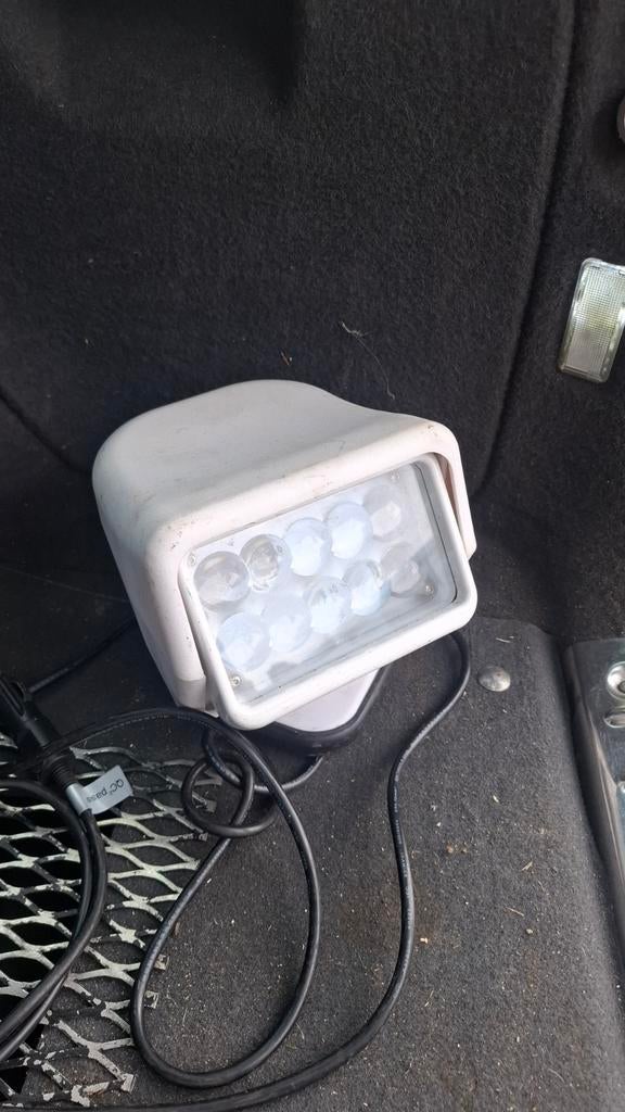 12V Zoeklicht met Magneet en Afstandsbediening, Ophalen, Gebruikt