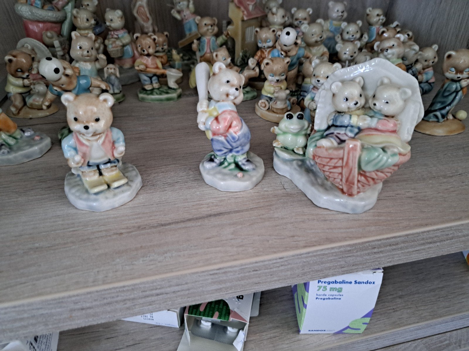 Te koop mooie porceleine beertjes, Ophalen