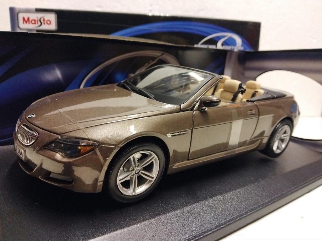 BMW M6 Cabriolet bronsbruin Maisto metal 1:18 KRD, Ophalen of Verzenden, Zo goed als nieuw, Auto, Maisto