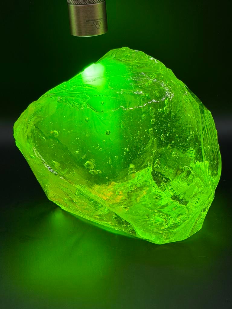 Uranium Glass Rare!, Antiek en Kunst, Antiek | Glas en Kristal, Ophalen of Verzenden