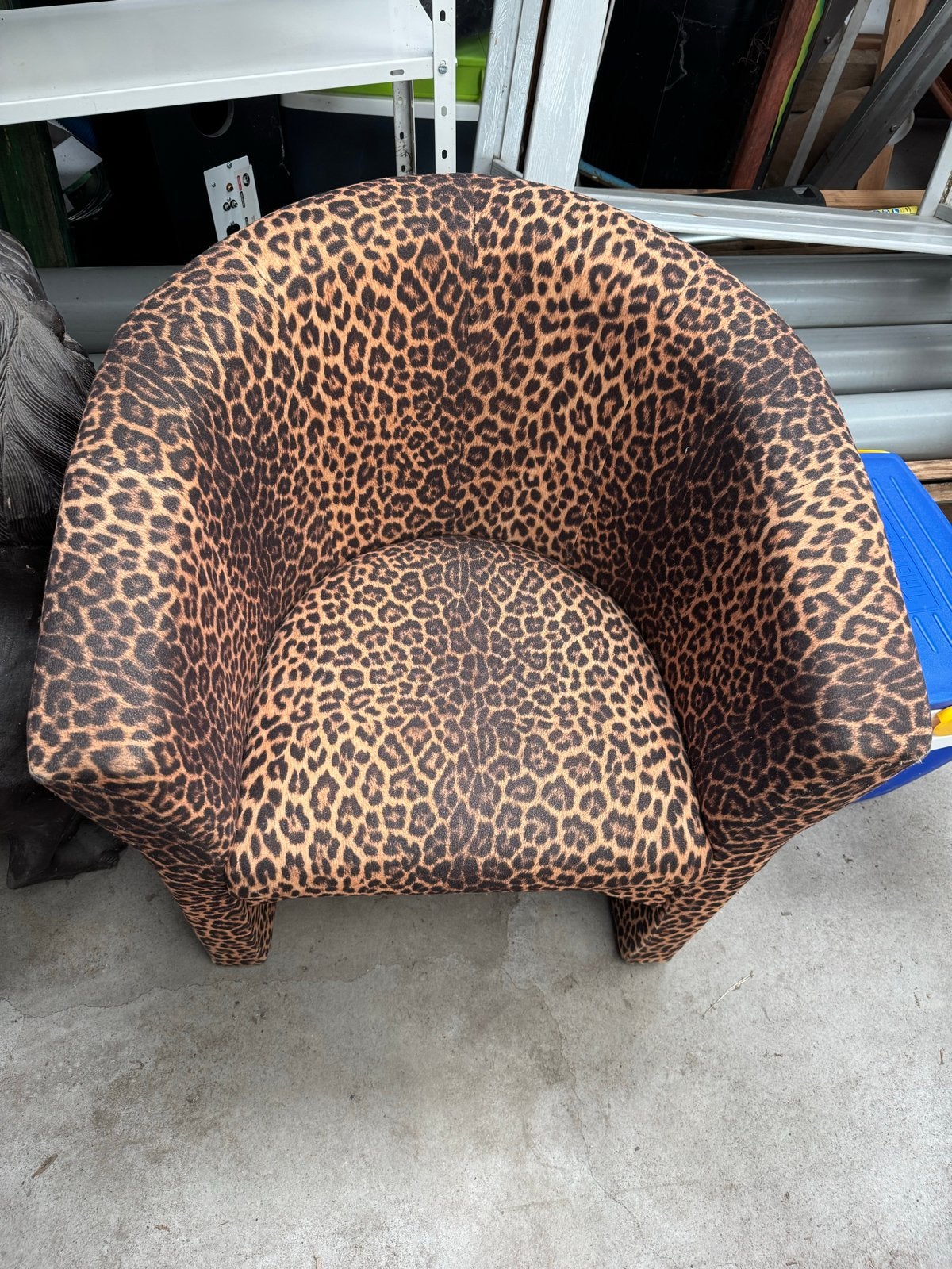 Leopardprint fauteuil - Unieke stoel met dierenprint, Huis en Inrichting, Ophalen, Gebruikt, Minder dan 75 cm, Stof