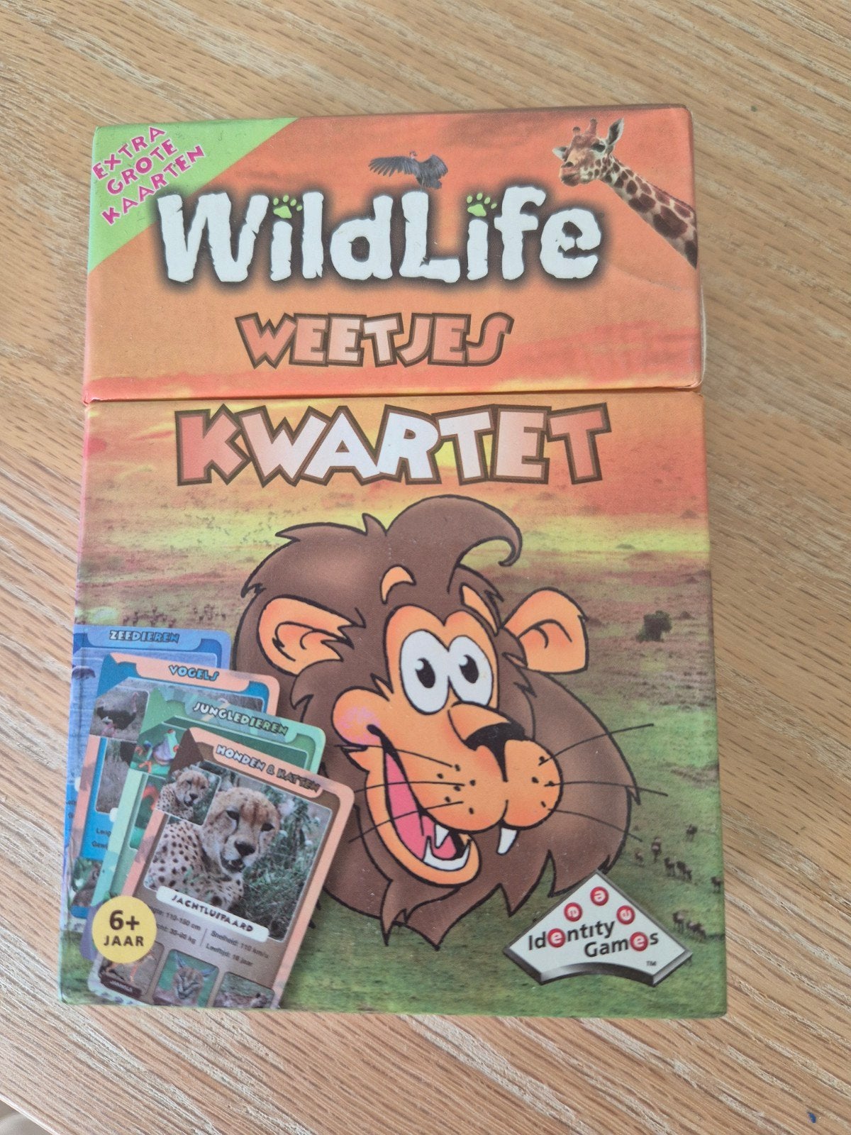 Wildlife Weetjes Kwartet - Extra Grote Kaarten, Drie of vier spelers, Ophalen of Verzenden, Zo goed als nieuw, Identity Games