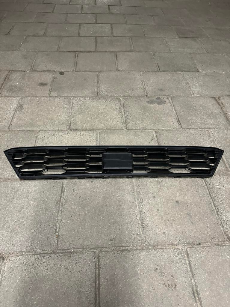 Seat Ibiza Bumper Grill - Nieuw, Auto-onderdelen, Voor, Nieuw, Ophalen of Verzenden, Bumper