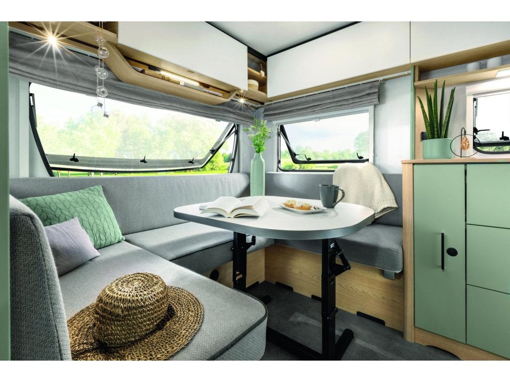 LMC Style 440 D, Fransbed, Rondzit, + gratis mover, Rondzit, Schokbreker, Bedrijf, Overige typen