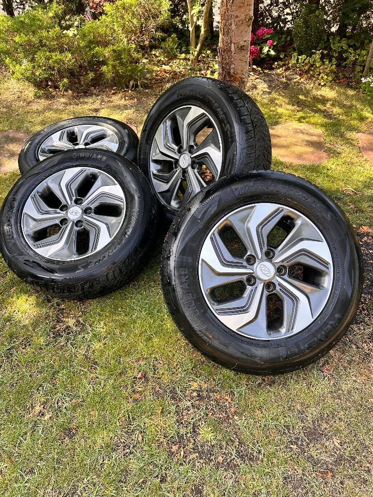Hyundai Kona velgen met winterbanden, Ophalen, 16 inch, Banden en Velgen, Winterbanden