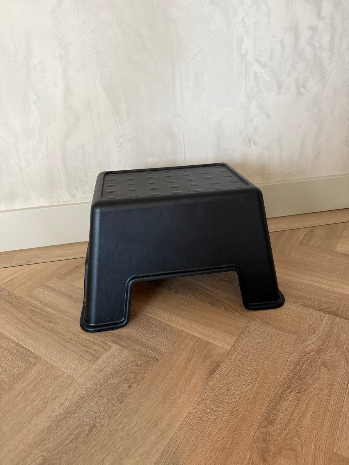 Ikea opstapkrukje zwart, Ophalen, Gebruikt, Kunststof