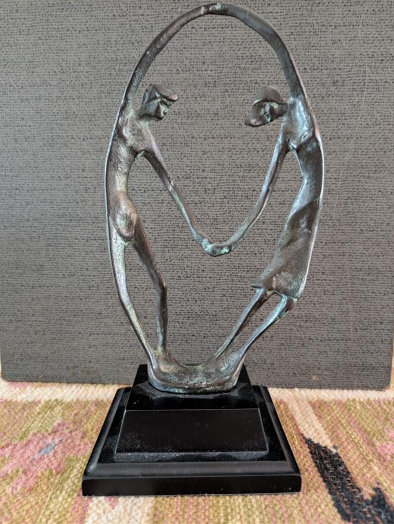 Bronzen beeldje, mogelijk Corry Ammerlaan, 29,5 cm hoog, Ophalen of Verzenden