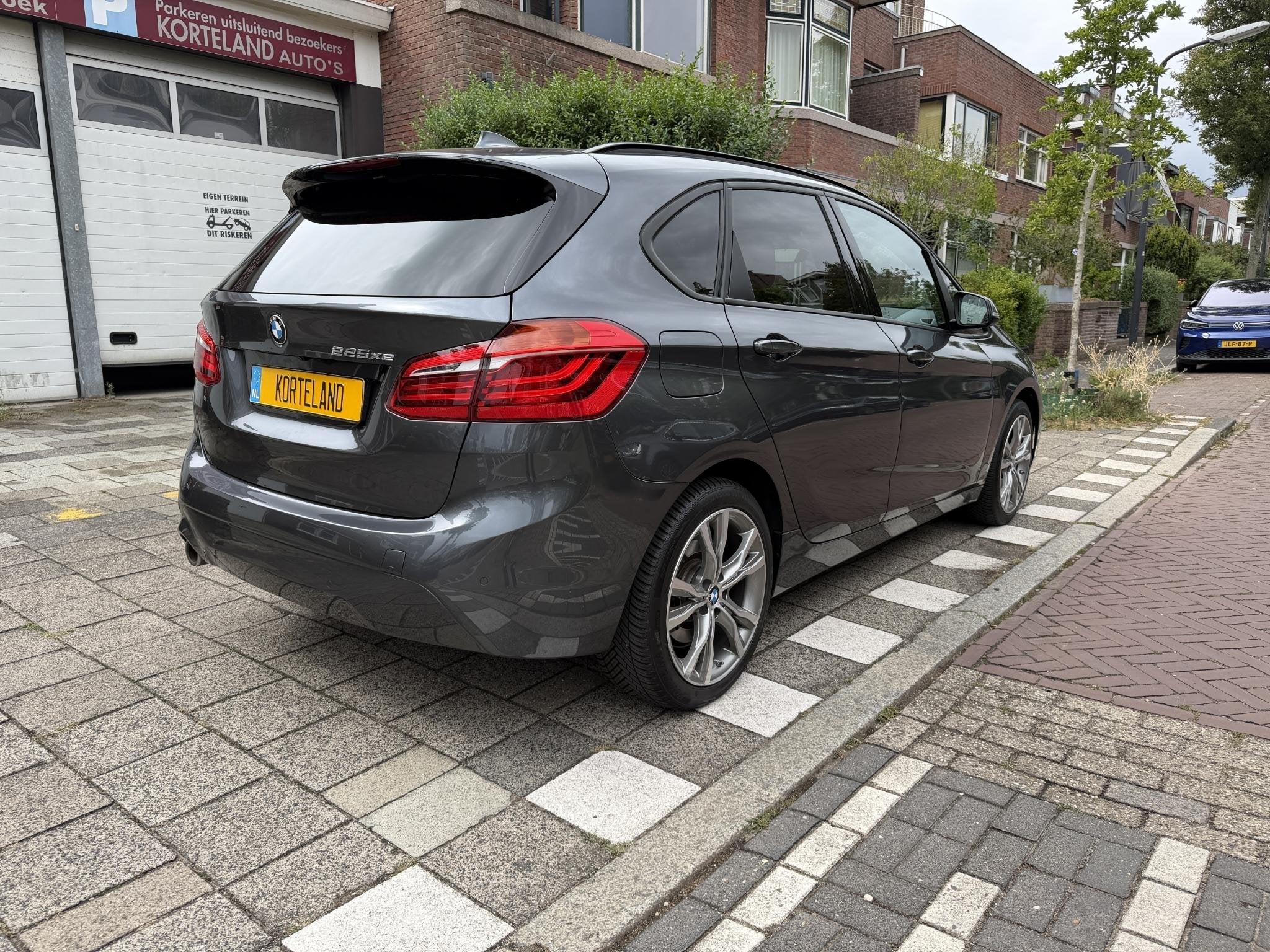 BMW 2-serie Active Tourer 225xe iPerformance eDrive Edition, Auto's, Automaat, Gebruikt, Met garantie (alle), 1650 kg