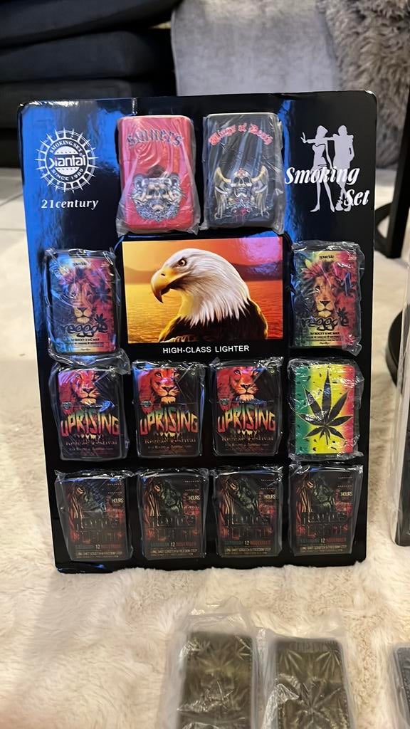 Mooie zippo’s tekoop allemaal nog niet gebruikt, Verzamelen, Rookartikelen, Aanstekers en Luciferdoosjes, Ophalen of Verzenden