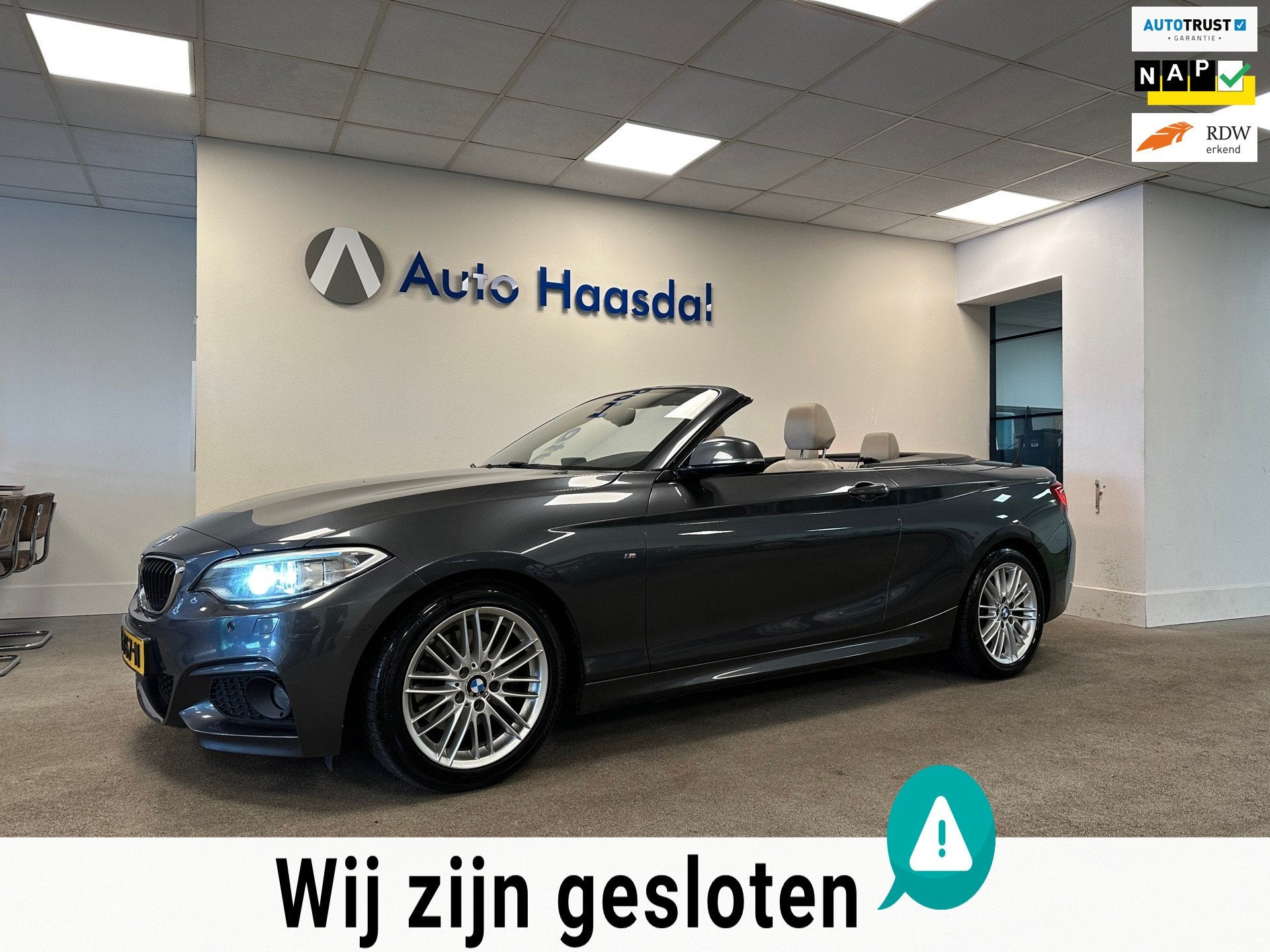 BMW 2-serie Cabrio 220i|M-SPORT|TREKHAAK|CARPLAY|AUTOMAAT|CA, Auto's, Automaat, Achterwielaandrijving, Gebruikt, 4 cilinders