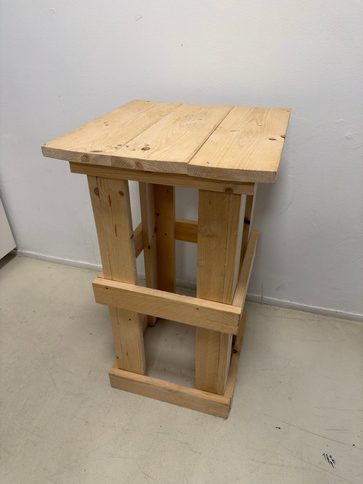 Gratis! 5x Houten statafel van pallethout, Ophalen, Gebruikt