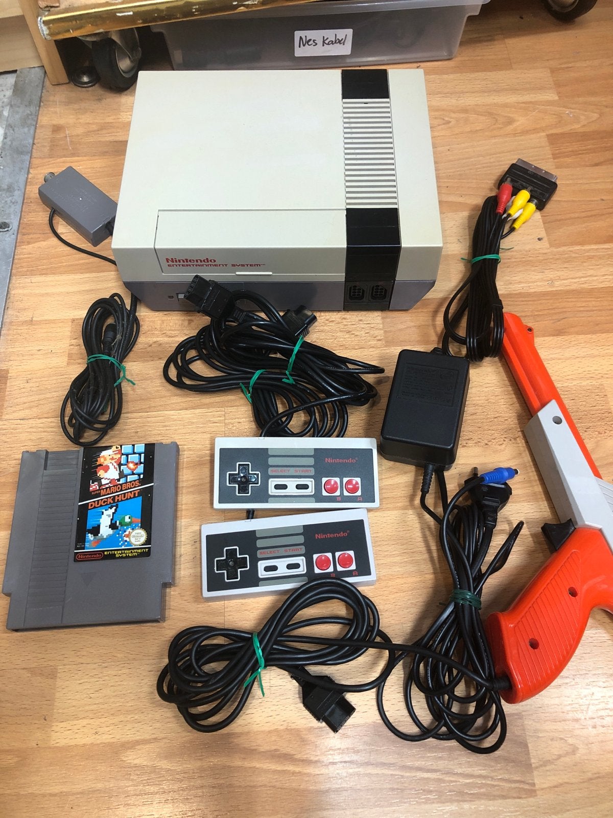 Nintendo NES Classic met 2 controllers, zapper en 7 games, Ophalen of Verzenden, Gebruikt, Met 2 controllers, Met games