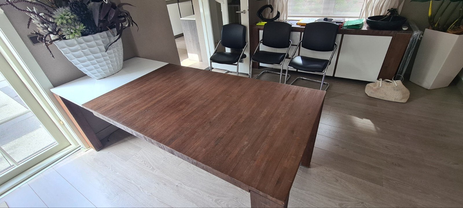 Foto 4 van uitschuifbare eettafel van Henders en Hazel