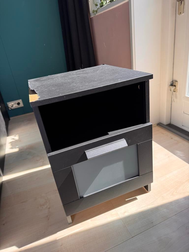 IKEA Brimnes Nachtkastje Zwart met Lichte Schade, Ophalen, Overige materialen, Gebruikt, Minder dan 45 cm