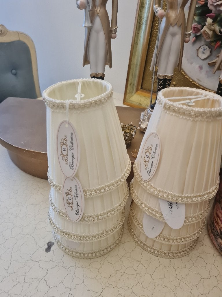 Nieuwe klem lampenkapjes House of Baroque p/st 17.95, Heikant 21 Kaatsheuvel, Tafellamp, Wit, Nieuw