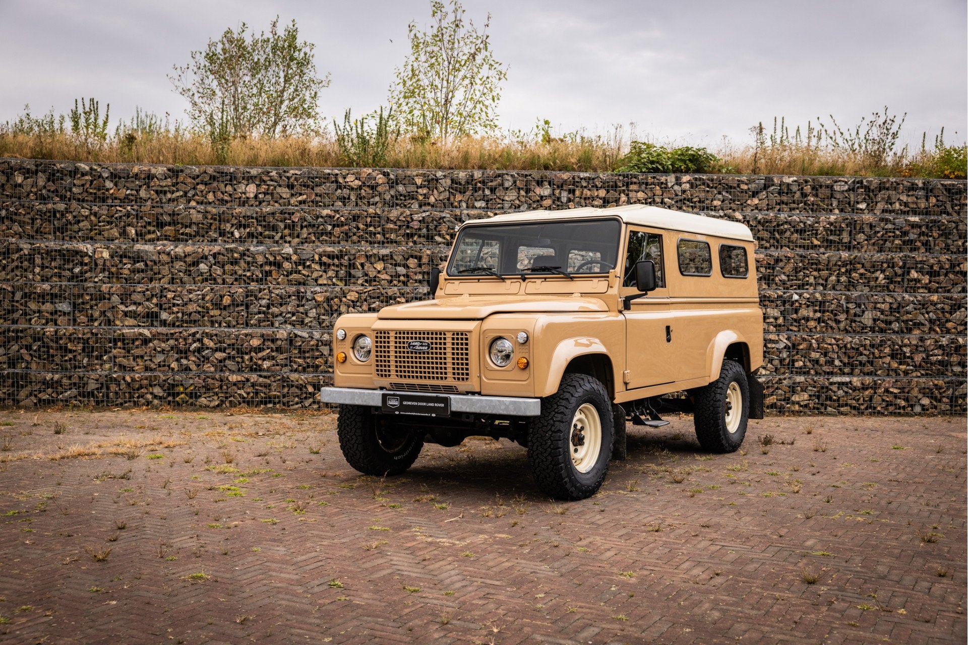 Land Rover Defender 110 V8 Hard Top Volledig gerestaureerd, foto 5
