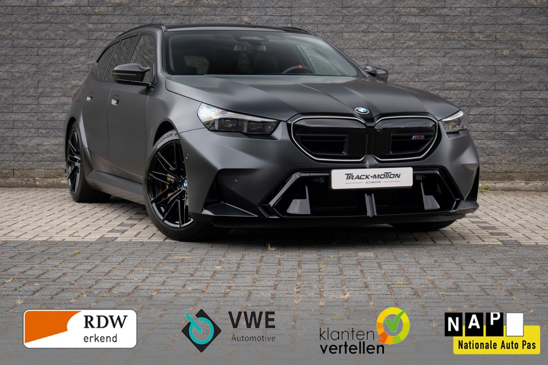 BMW 5-serie Touring M5 Matt zwart Pano keramisch Xpel, Auto's, Gebruikt, 2000 kg, Zwart, Vierwielaandrijving