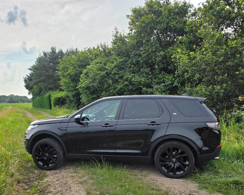 Land Rover Discovery Sport 2.0 TD4 4WD Aut9 2016 Zwart, Auto's, Land Rover, Automaat, Euro 5, Zwart, 4 cilinders