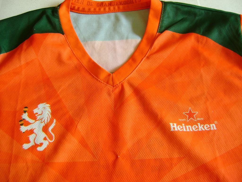 oranje groen heineken shirt mt l 2014 samba, Kleding | Heren, Maat 52/54 (L), Zo goed als nieuw, Kleding, Heineken