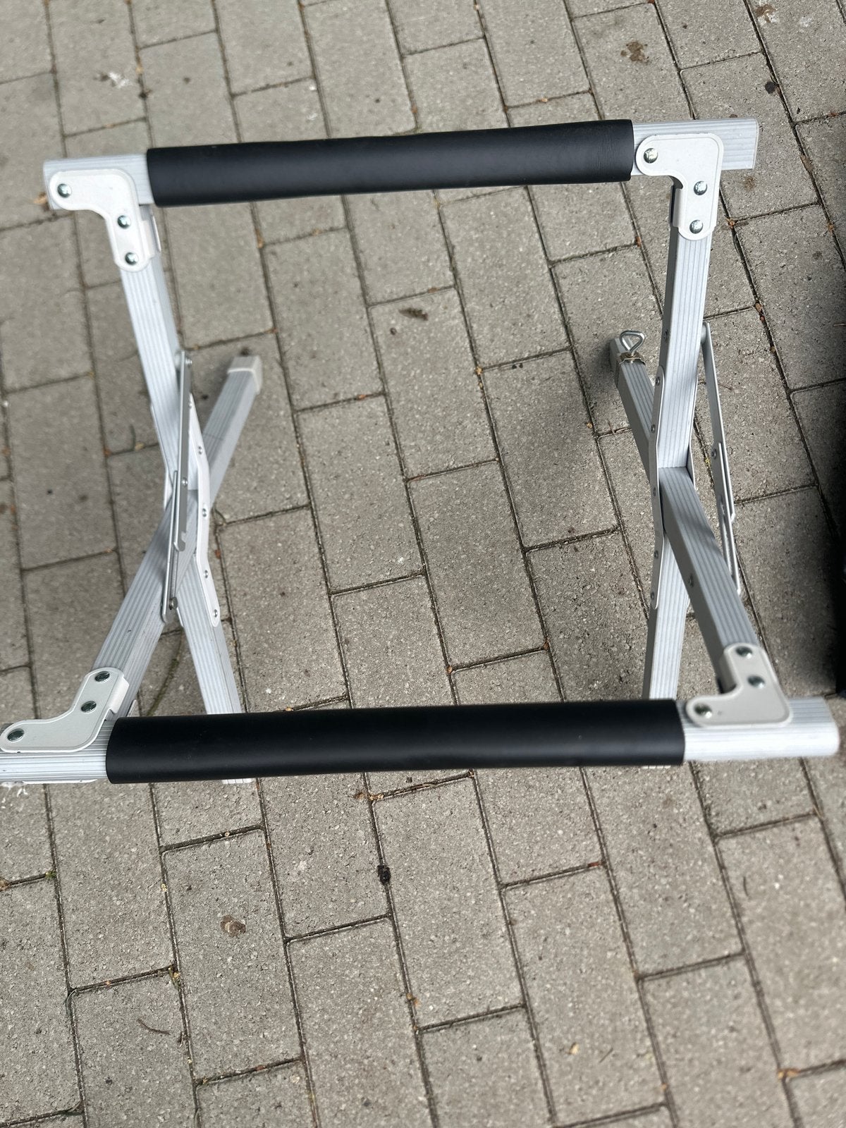Opvouwbare koelkast verhoger voor camping/caravan, Caravans en Kamperen, Kampeeraccessoires, Ophalen of Verzenden, Gebruikt