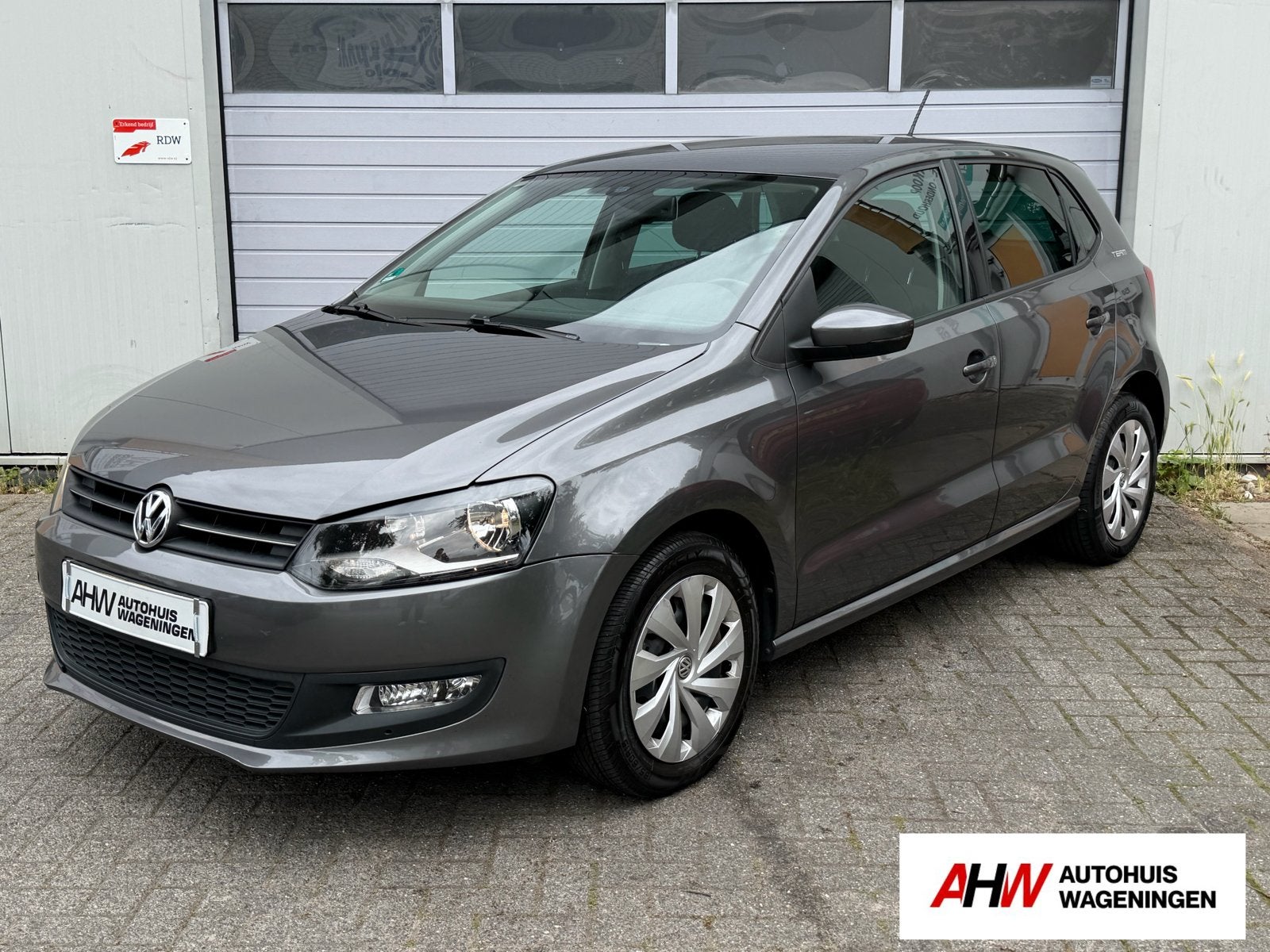 Volkswagen Polo / 1.2 TSI / AIRCO / CARPLAY / STOELVER./, Voorwielaandrijving, 40 €/maand, Zwart, 1198 cc