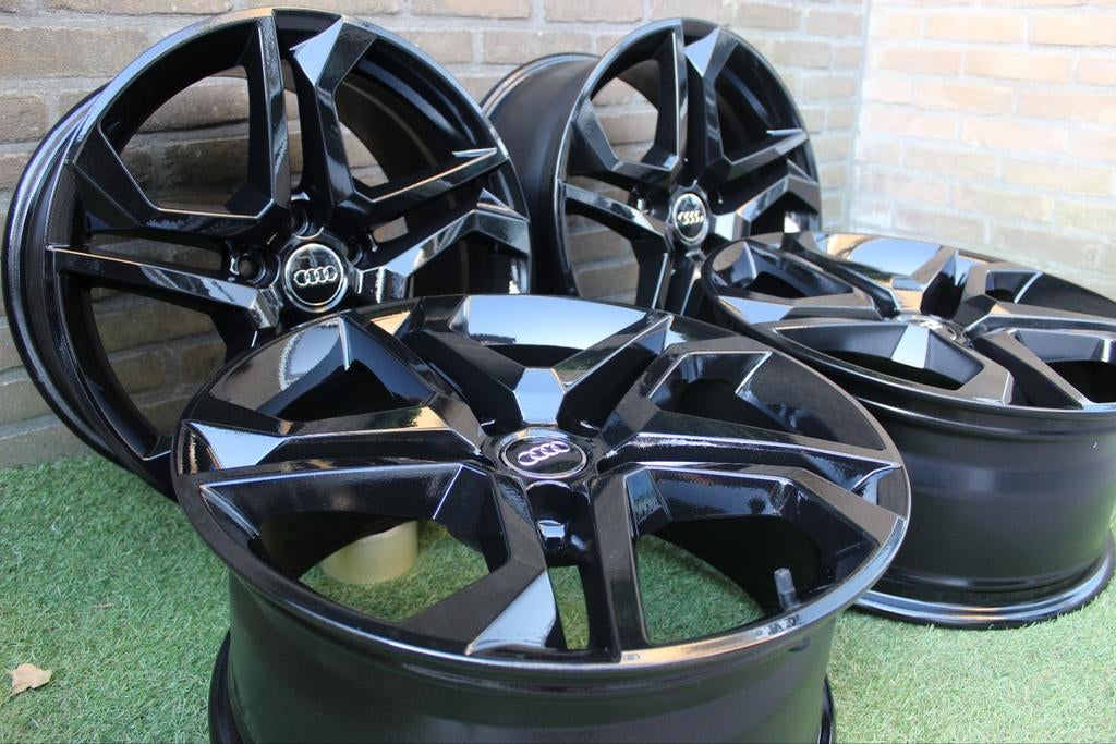 Audi Q5 velgen origineel 18 inch 5x112 S-line Zwart A4 A6, 18 inch, Gebruikt, Velg(en), Ophalen of Verzenden