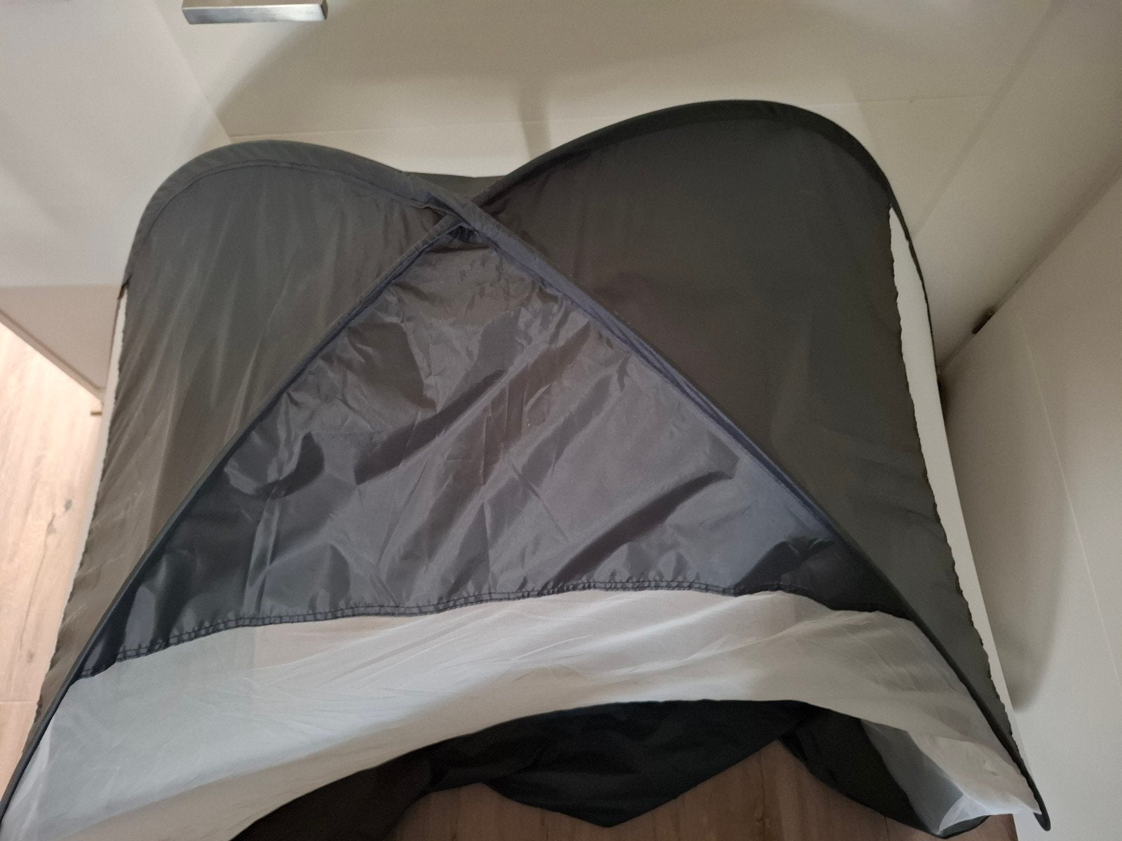 Pop-up tentje voor baby of klein kind, Caravans en Kamperen, Ophalen, Zo goed als nieuw, Tot en met 2