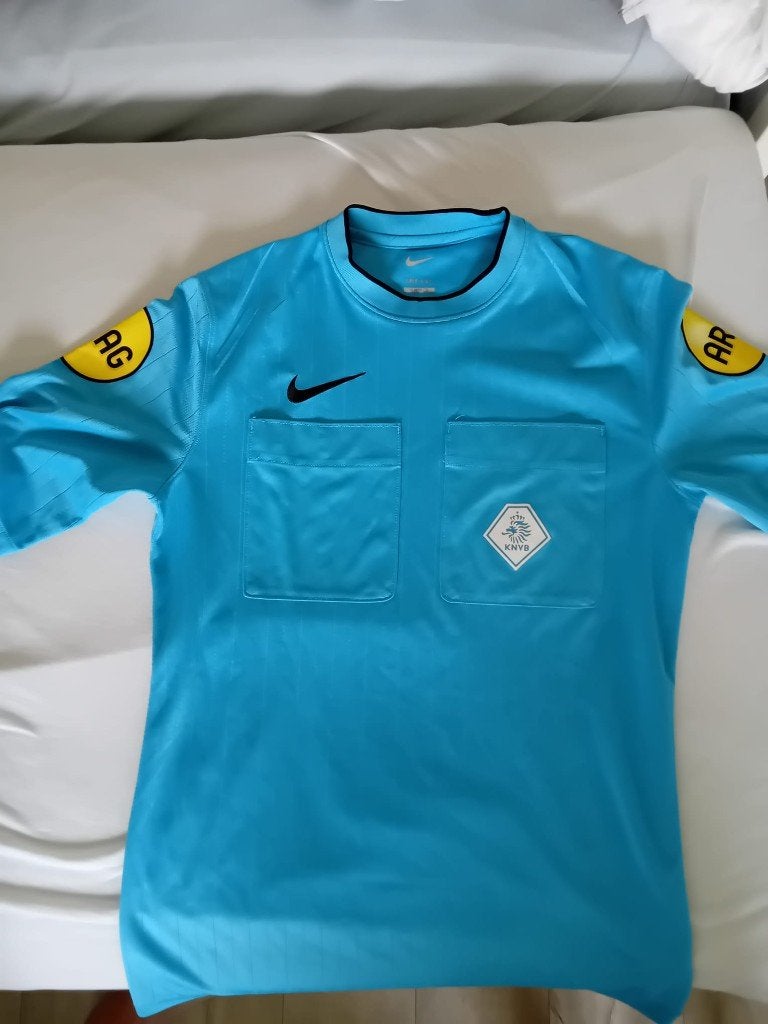 Nike KNVB Scheidsrechtersshirt - Diverse kleuren, Nike, Ophalen of Verzenden, Zo goed als nieuw, Voetbal