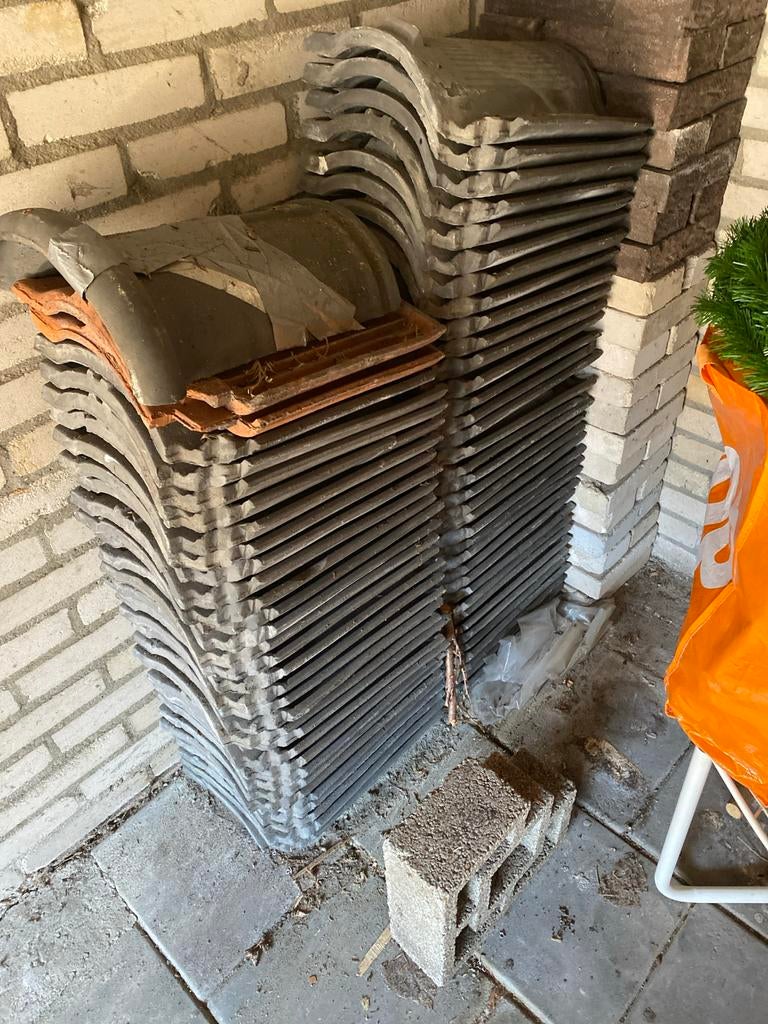 Gebruikte dakpannen - diverse soorten, Doe-het-zelf en Verbouw, Dakpannen en Dakbedekking, Steen of Klei, Ophalen of Verzenden