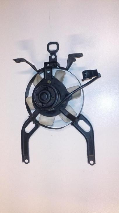 Kawasaki GPX600 radiatorfan GPX600R ventilator koelfan vin, Ophalen of Verzenden, Gebruikt