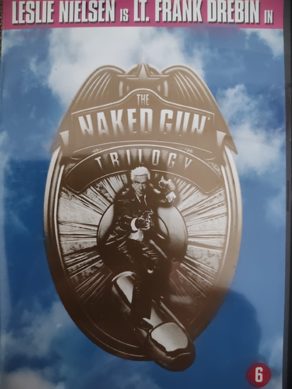 The Naked Gun Trilogy Dvd NL ZGAN Leslie Nielsen, Engels, Ophalen of Verzenden, Zo goed als nieuw, Komedie