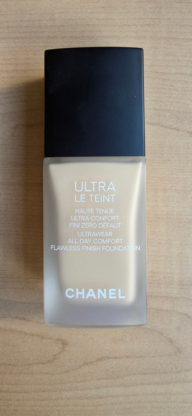 Chanel Ultra Le Teint Flawless Finish Foundation BD21, Beige, Zo goed als nieuw, Make-up, Verzenden