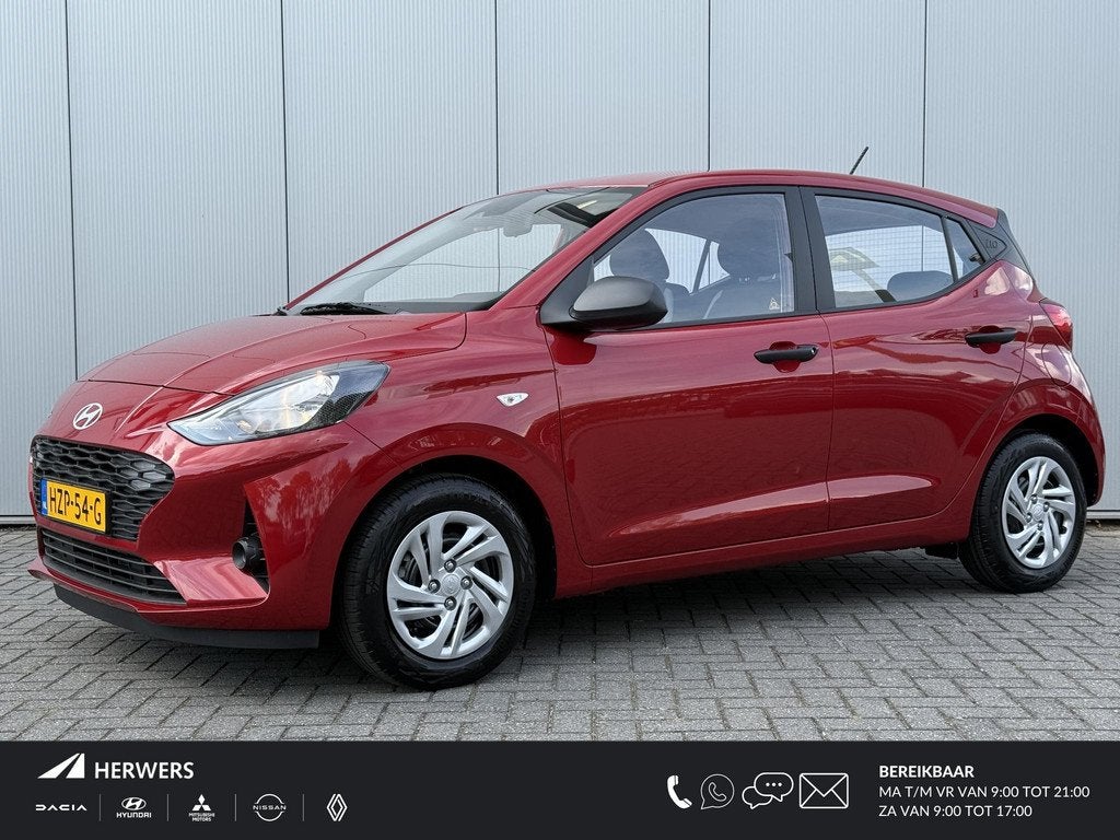 Hyundai i10 1.0 Comfort / Navigatie / Achteruitrijcamera / P, Stof, 63 pk, Euro 6, 899 kg