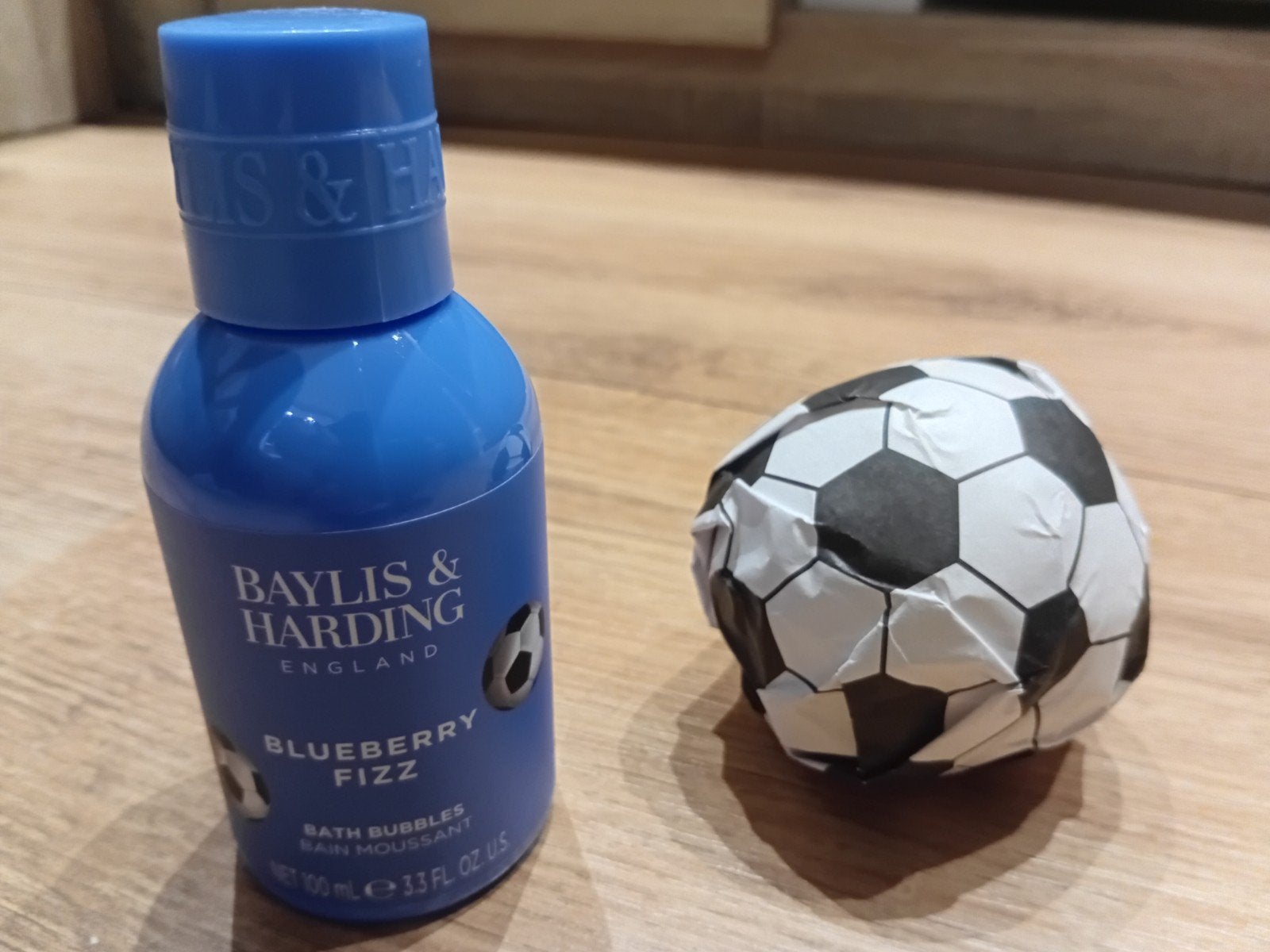Baylis & Harding Blueberry Fizz Badschuim & Voetbal Badbom, Ophalen of Verzenden, Nieuw, Bad & Douche