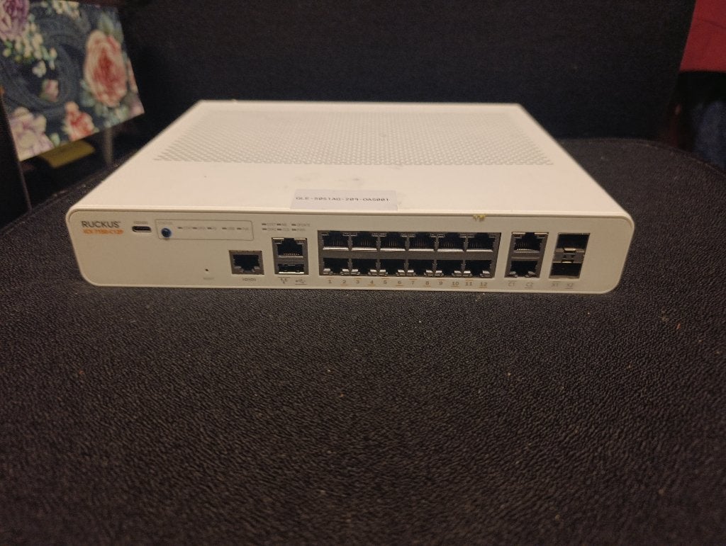 Ruckus Brocade ICX7150-C12P-2X1G 12x 1GB PoE+ RJ45 2x 1GB, Ophalen of Verzenden, Gebruikt, DDR3, Desktop